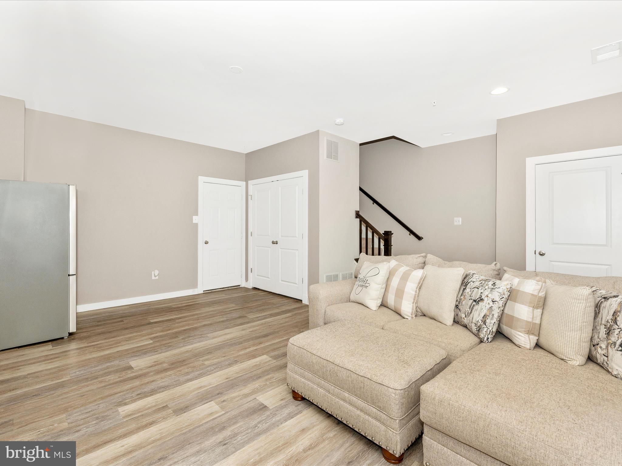 TUSCARORA CREEK - Residential