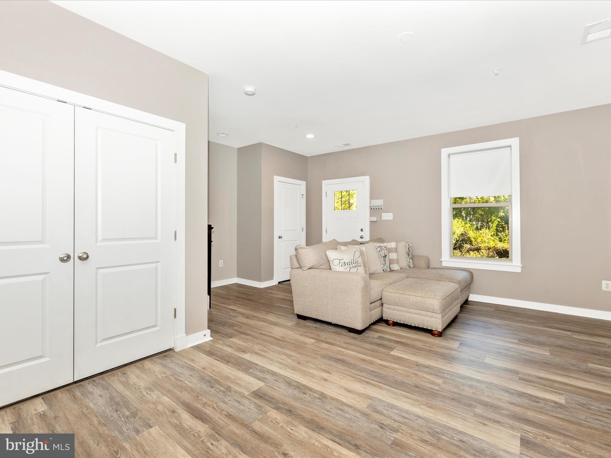 TUSCARORA CREEK - Residential