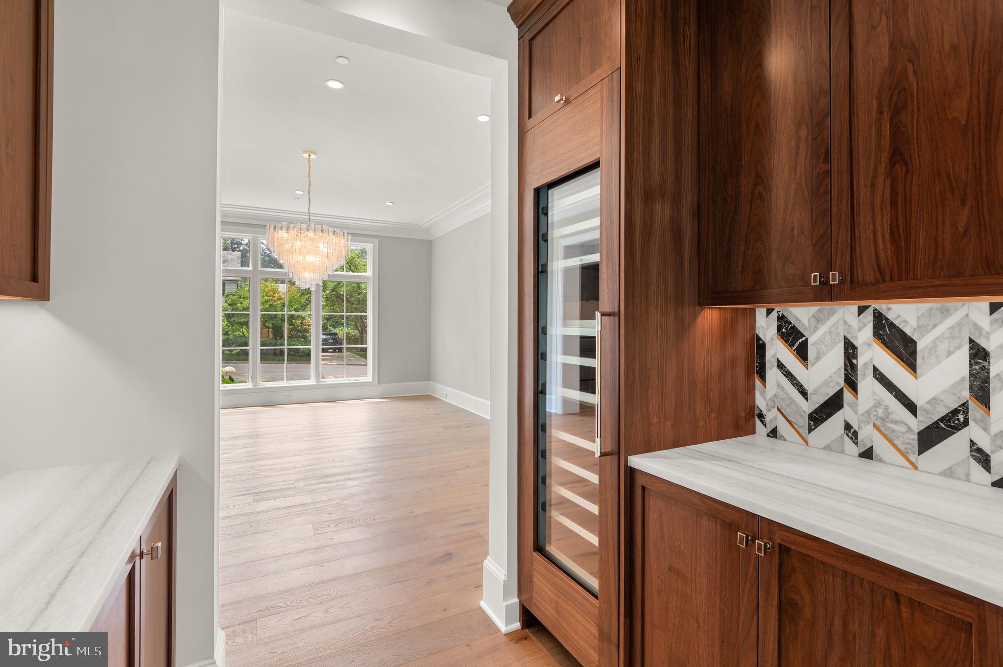 SPRING VALLEY - Residential