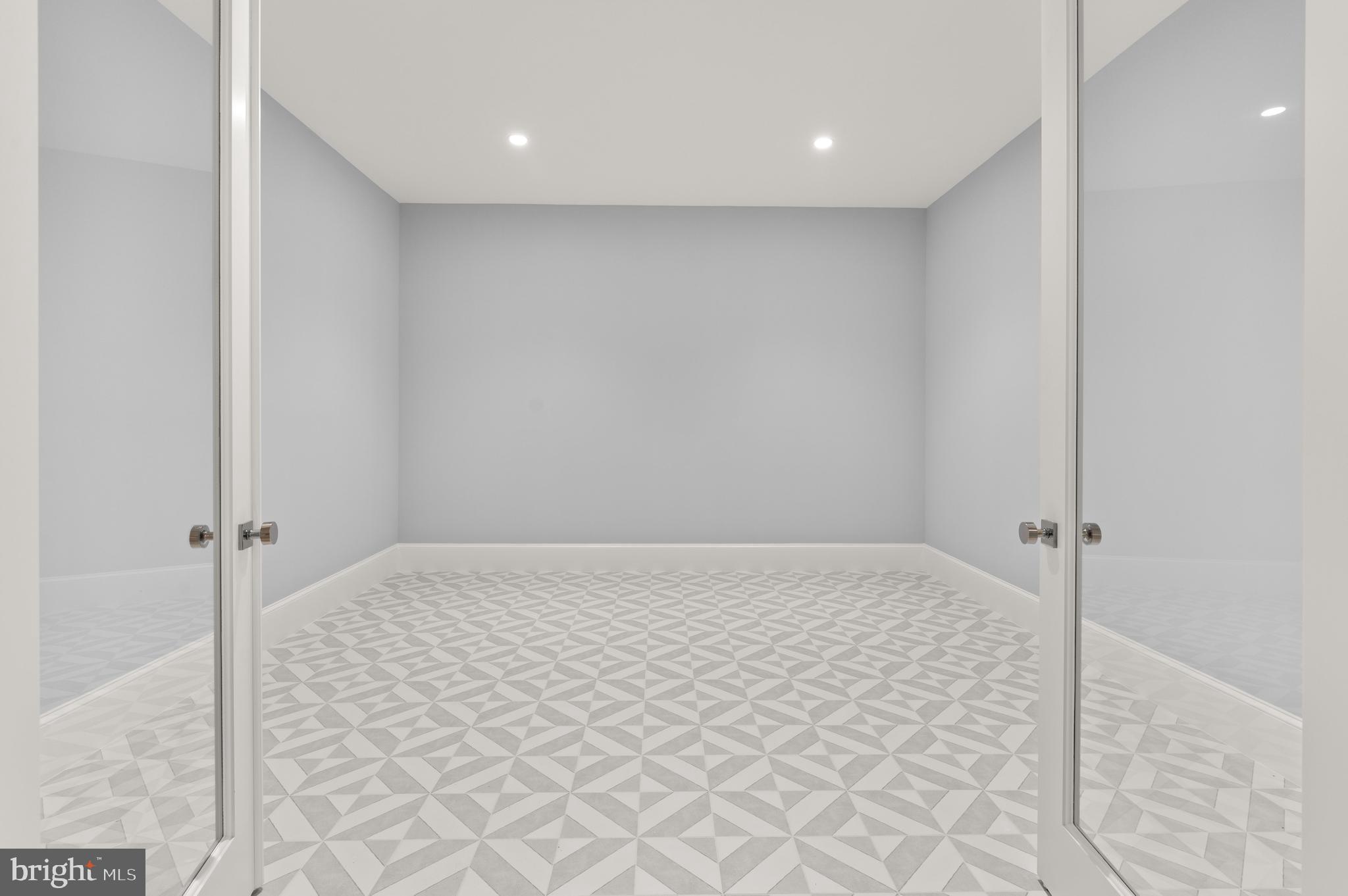 SPRING VALLEY - Residential