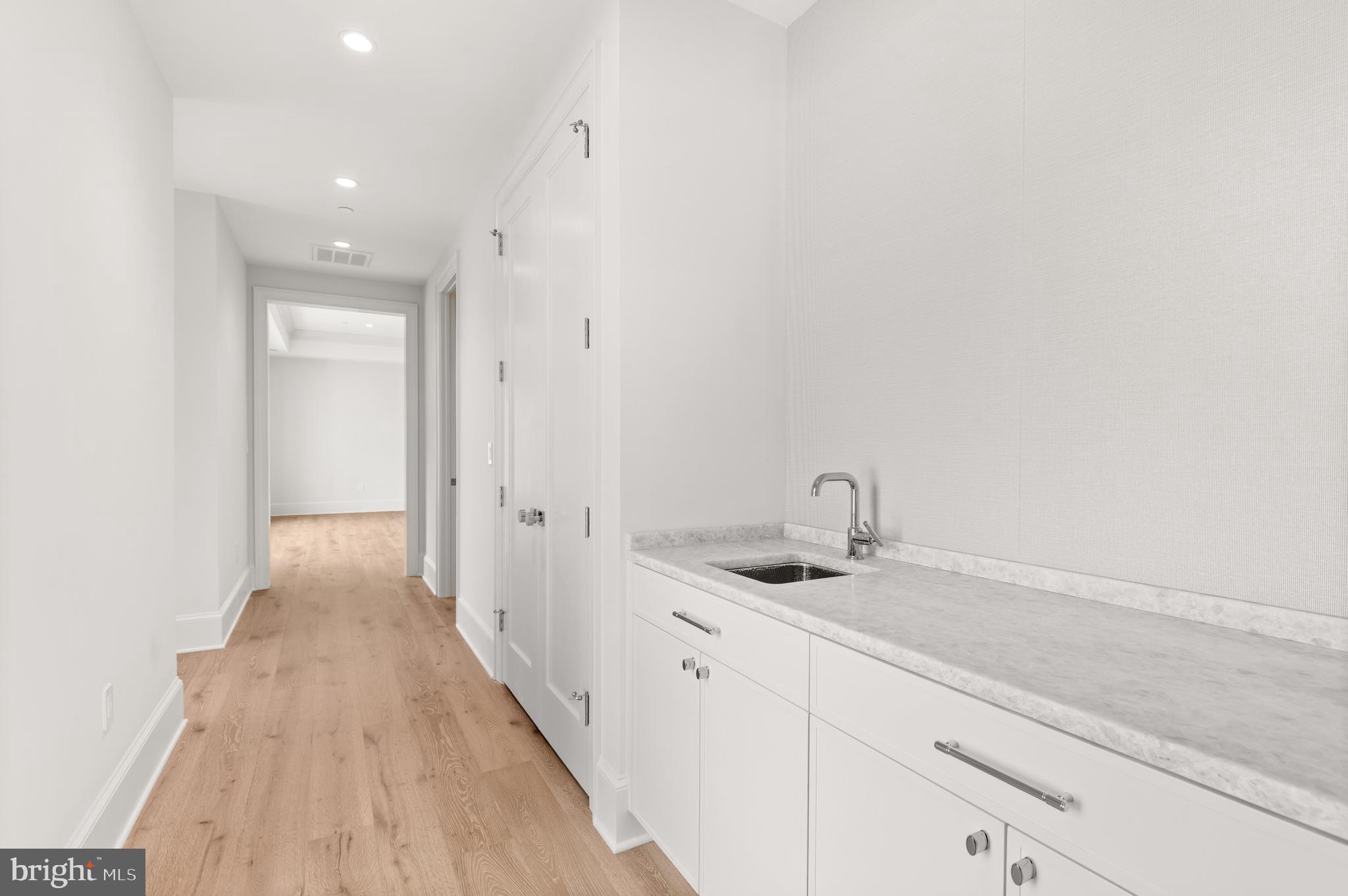 SPRING VALLEY - Residential
