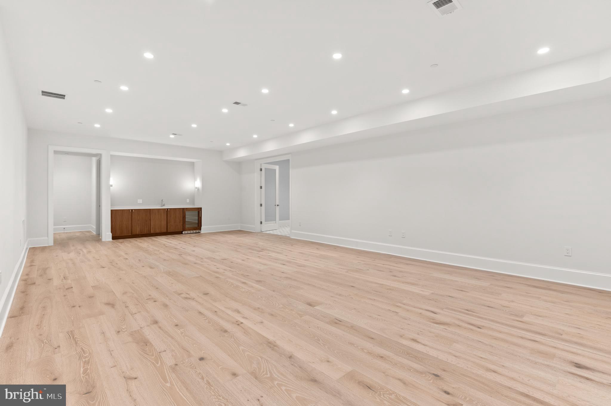 SPRING VALLEY - Residential