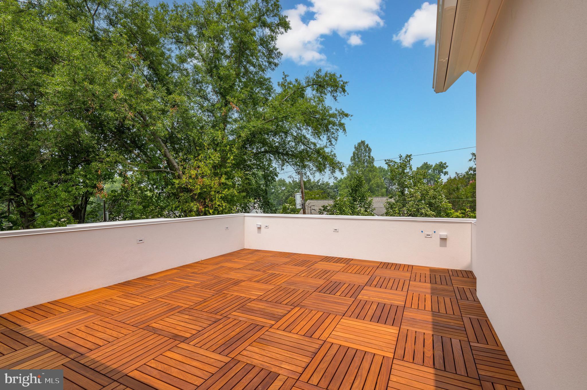 SPRING VALLEY - Residential