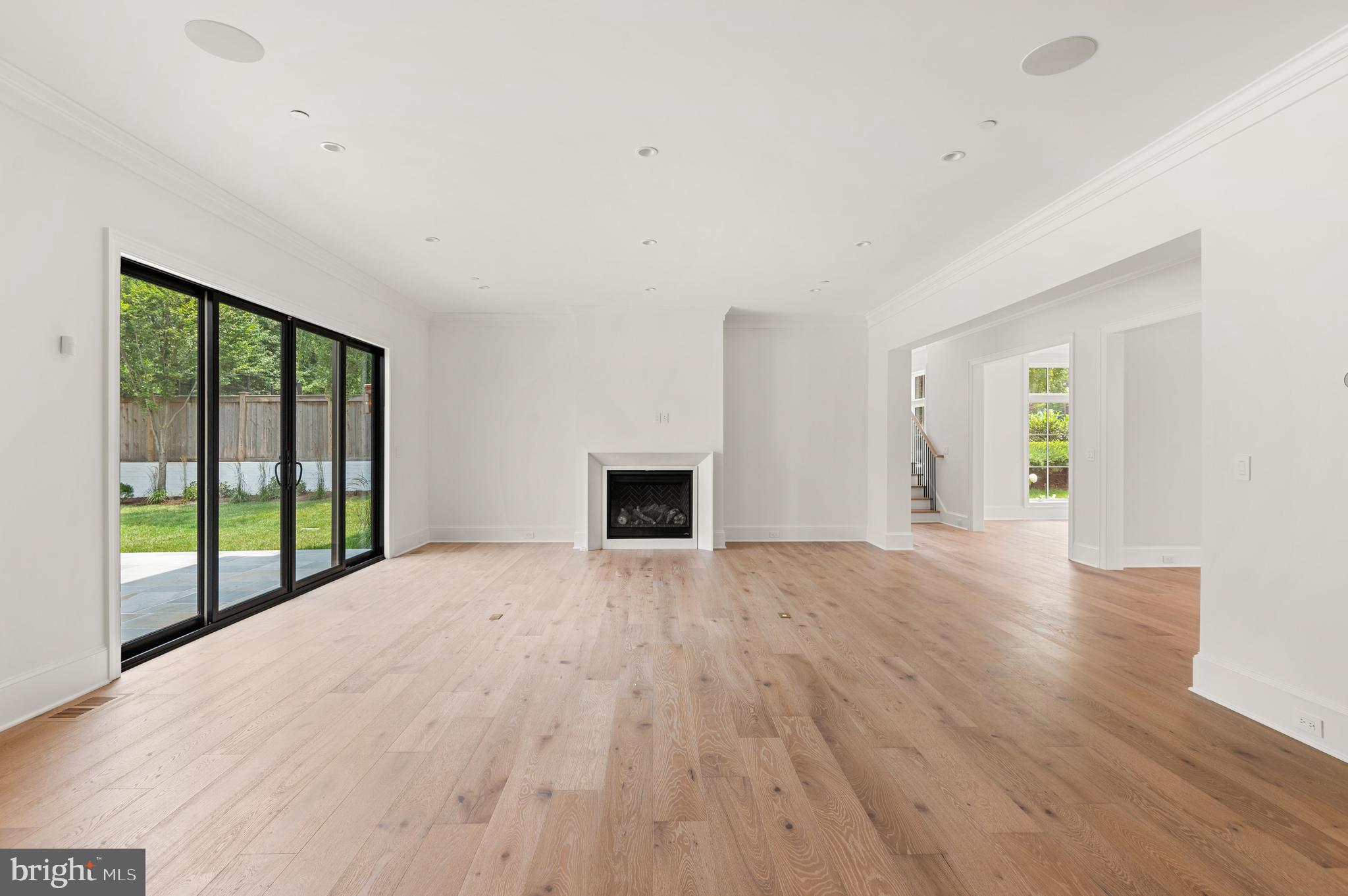 SPRING VALLEY - Residential