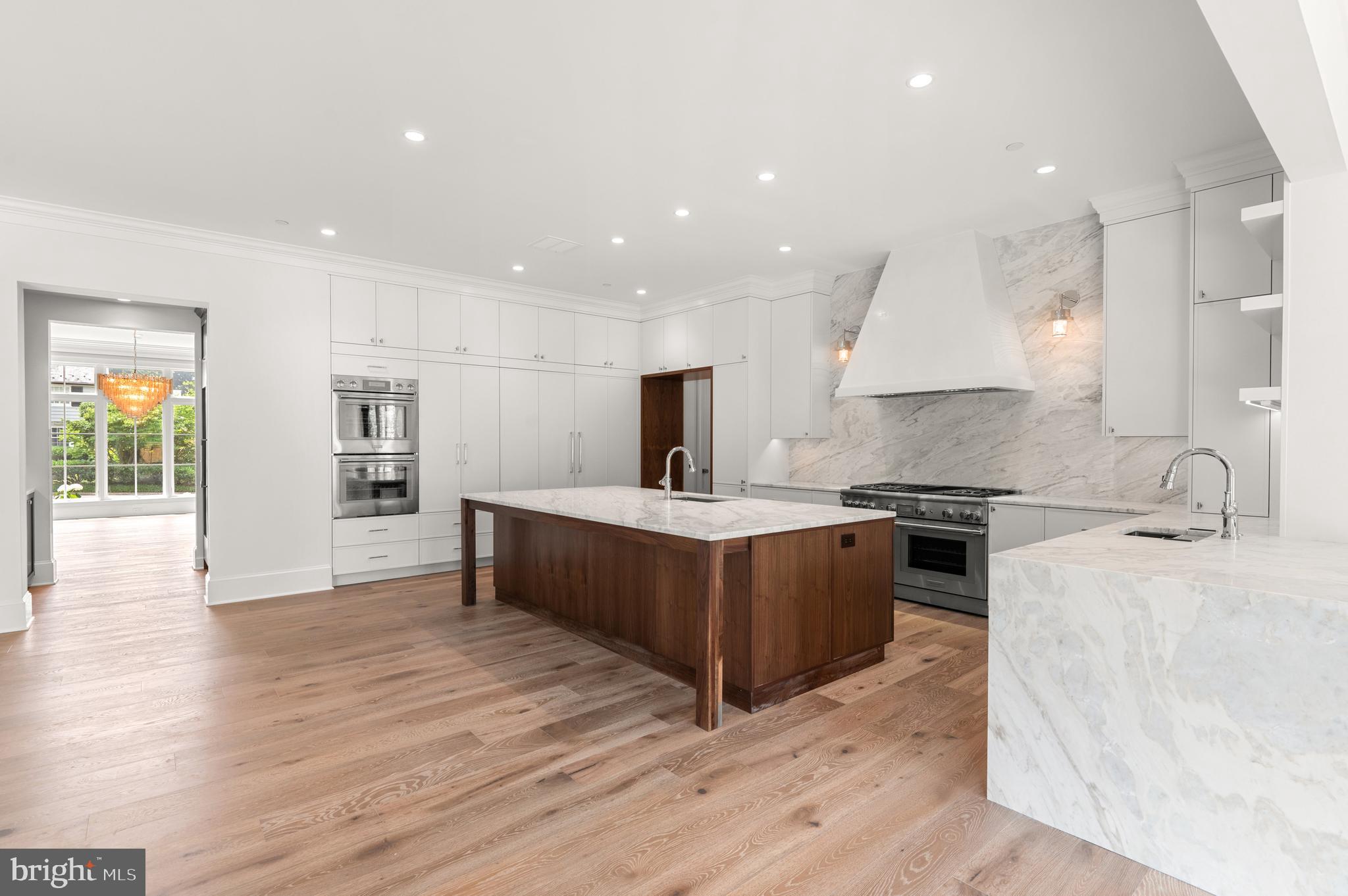 SPRING VALLEY - Residential