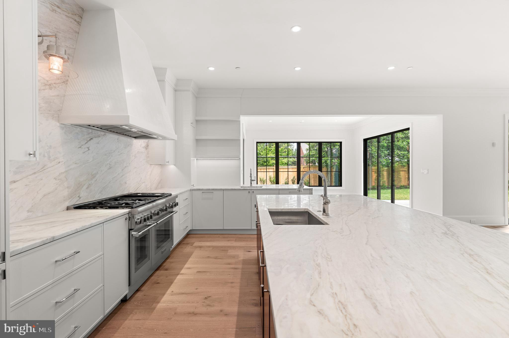 SPRING VALLEY - Residential