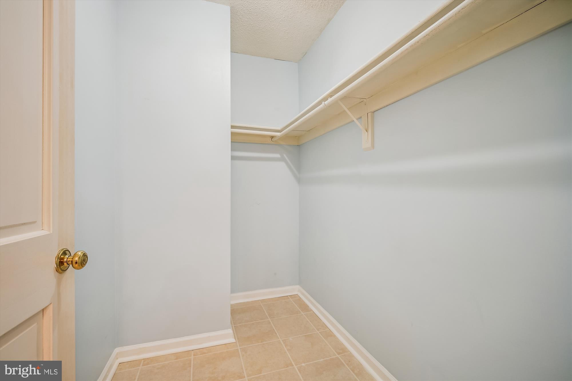 GLEN HOLLOW - Residential