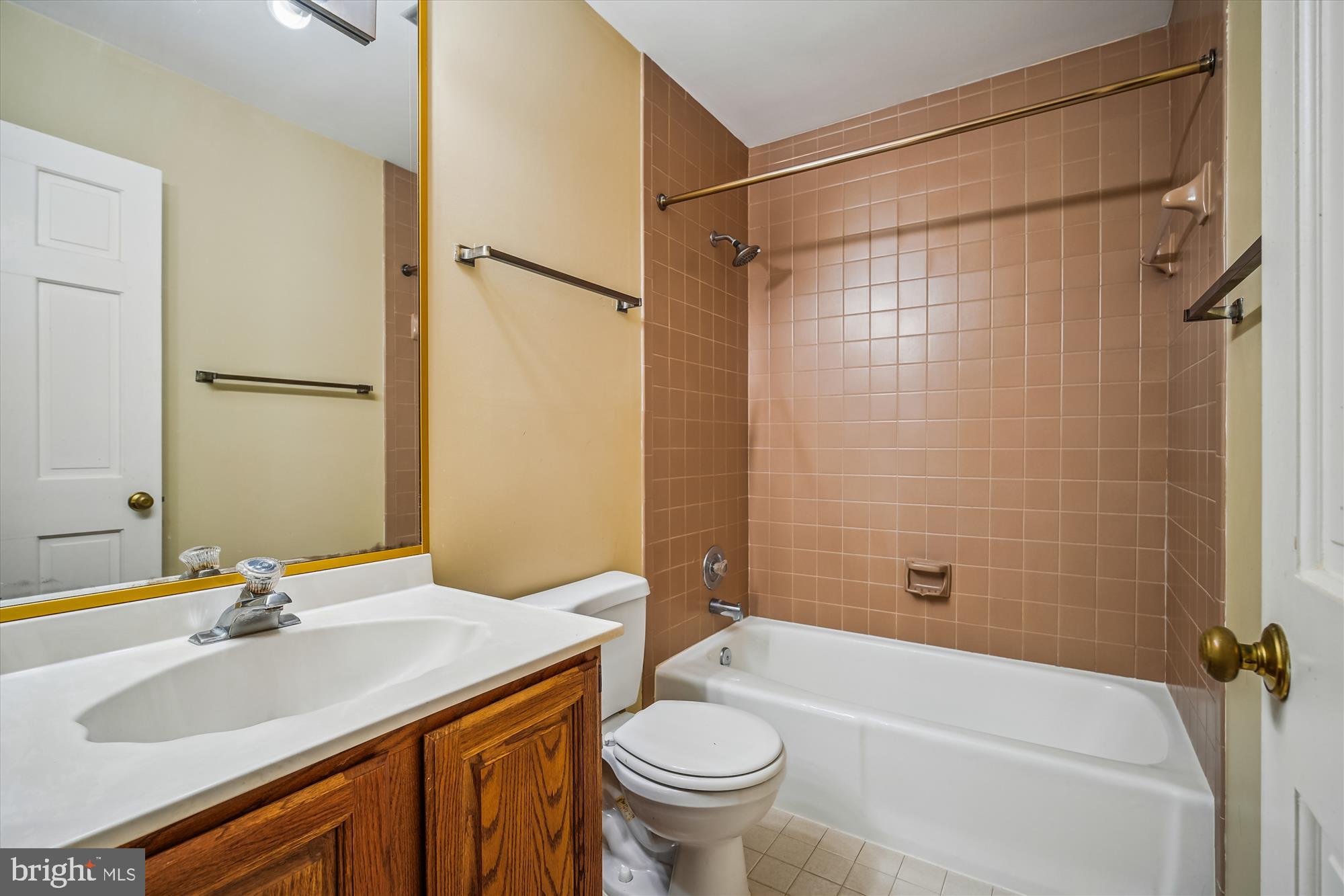 GLEN HOLLOW - Residential