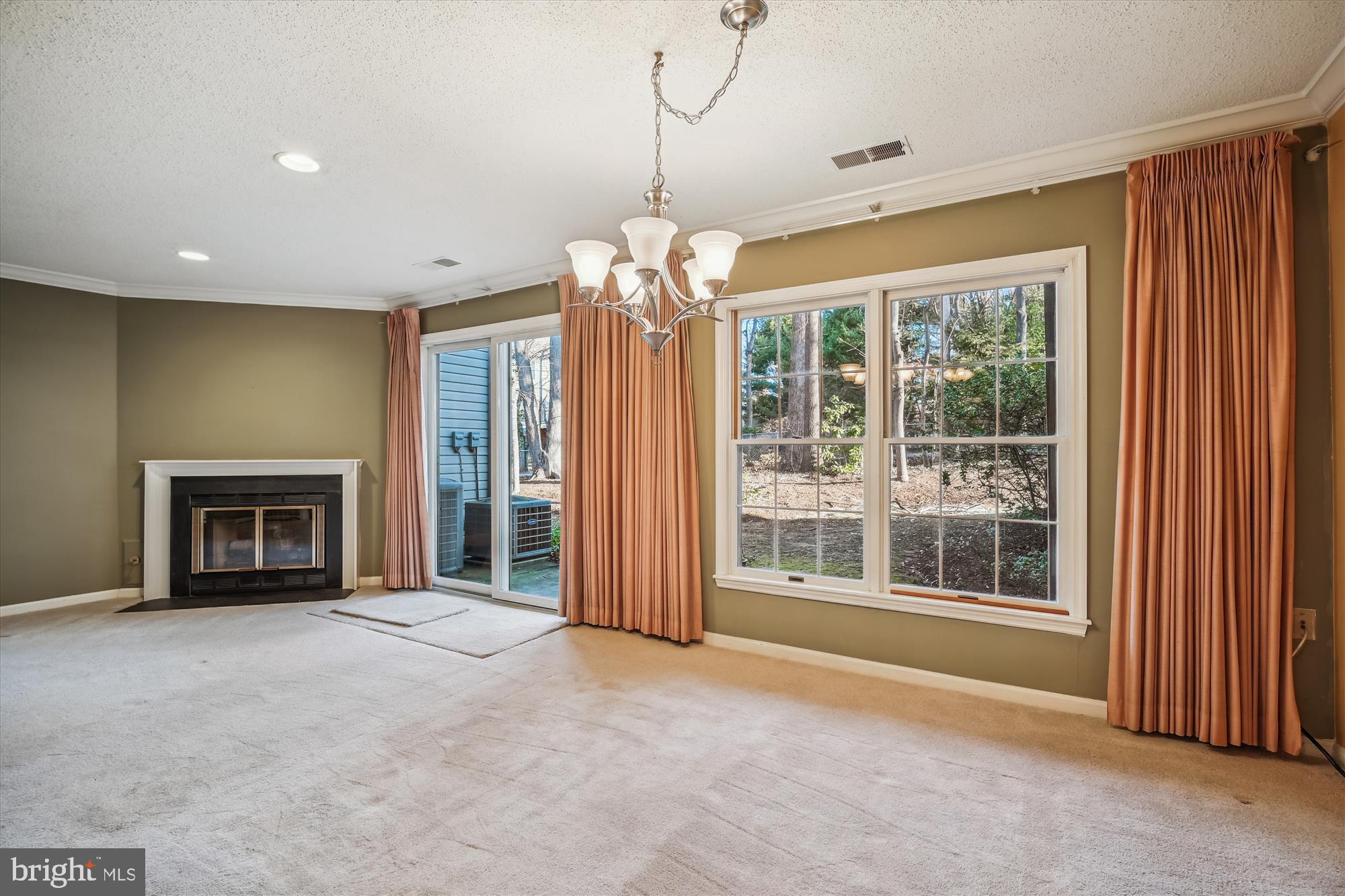 GLEN HOLLOW - Residential