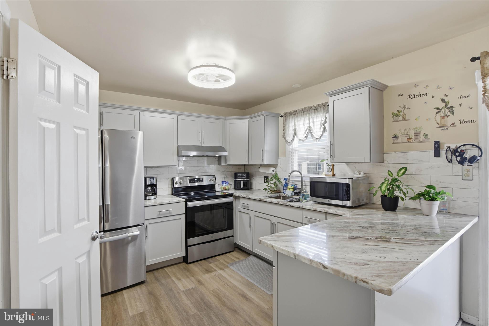 SOWE NEIGHBORHOOD / CABBAGE HILL - Residential