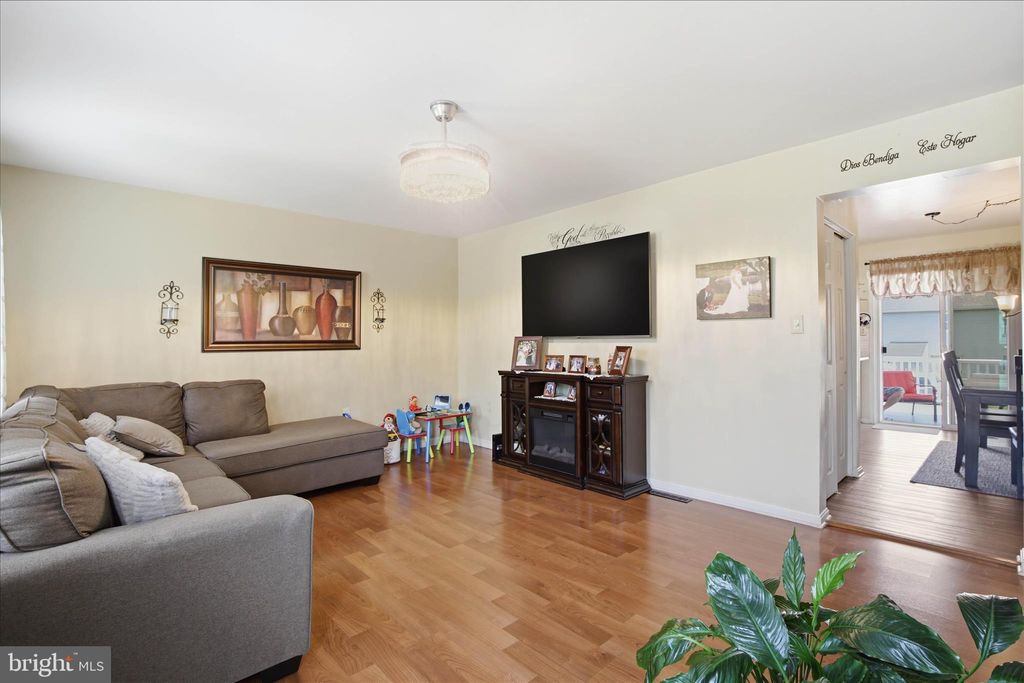 Photo of 844 Marjory Terrace, LANCASTER, PA 17603 (MLS # PALA2085188)