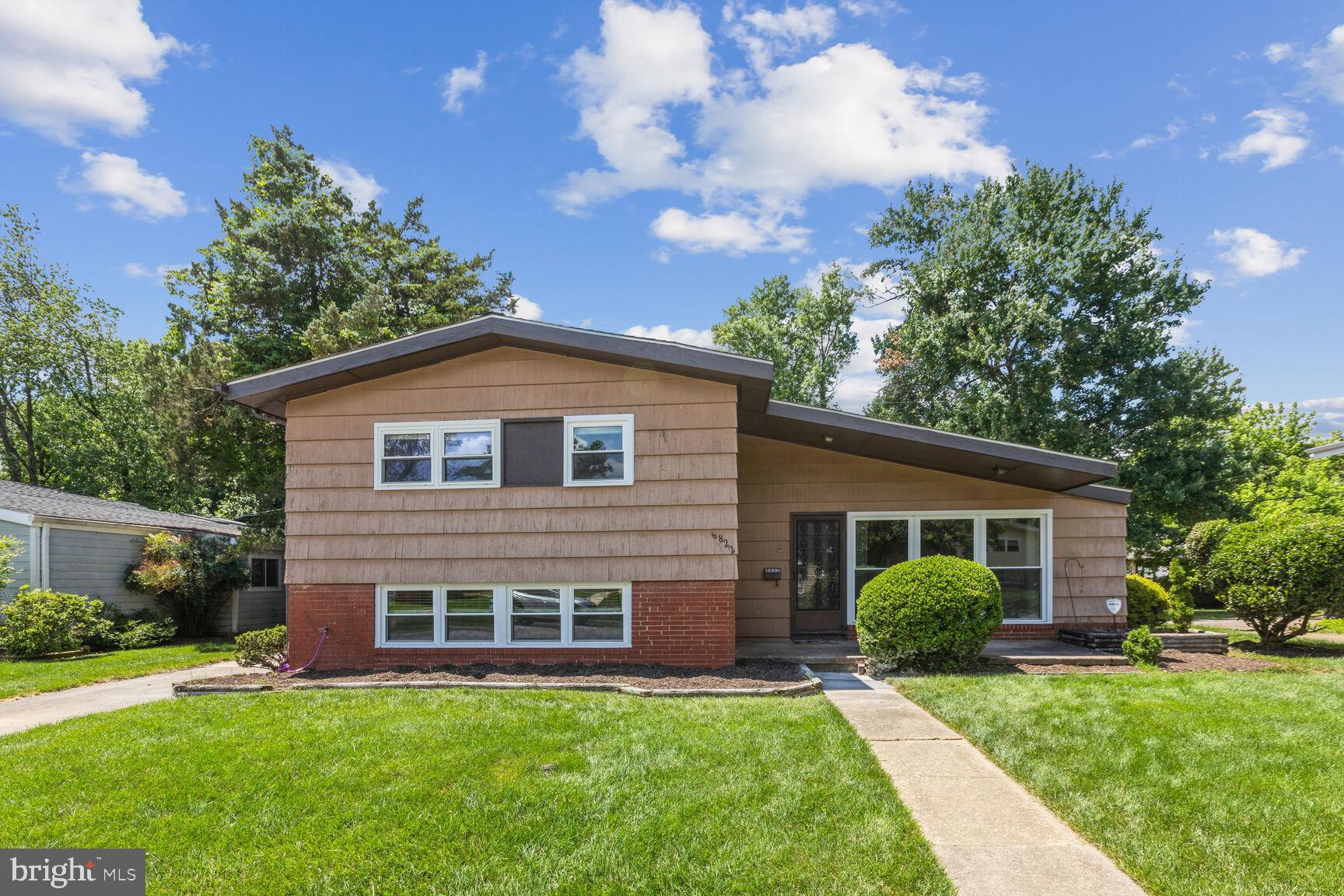 VALLEY STREAM - Residential