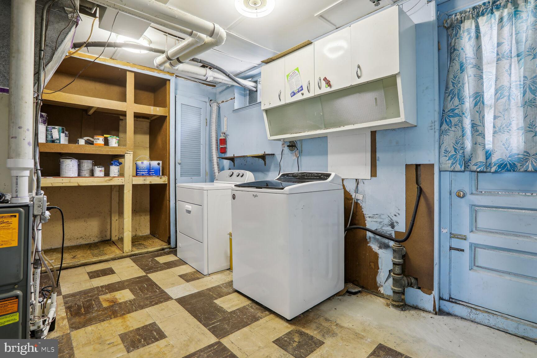 VALLEY STREAM - Residential