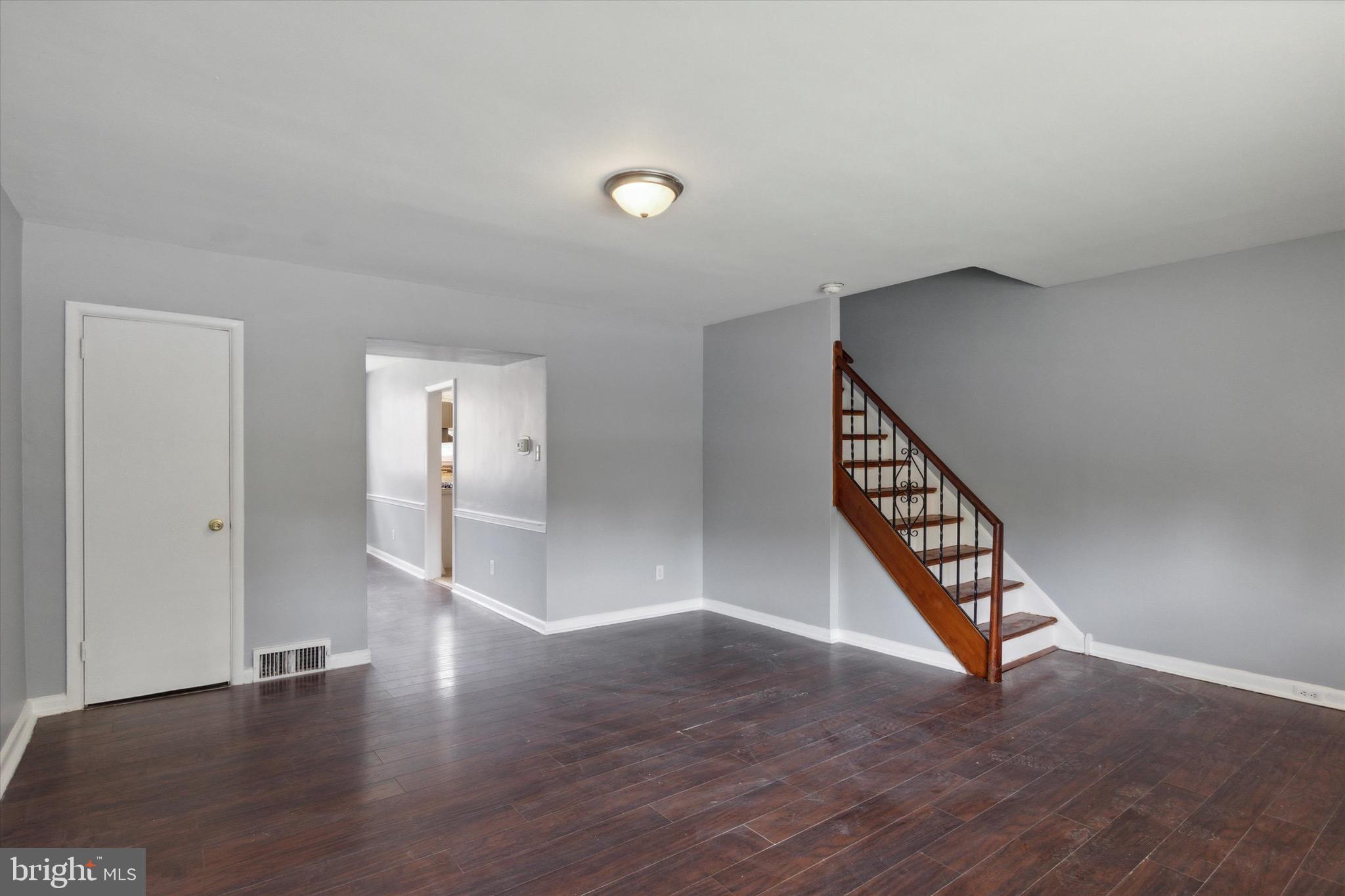 1713 ARCH STREET
