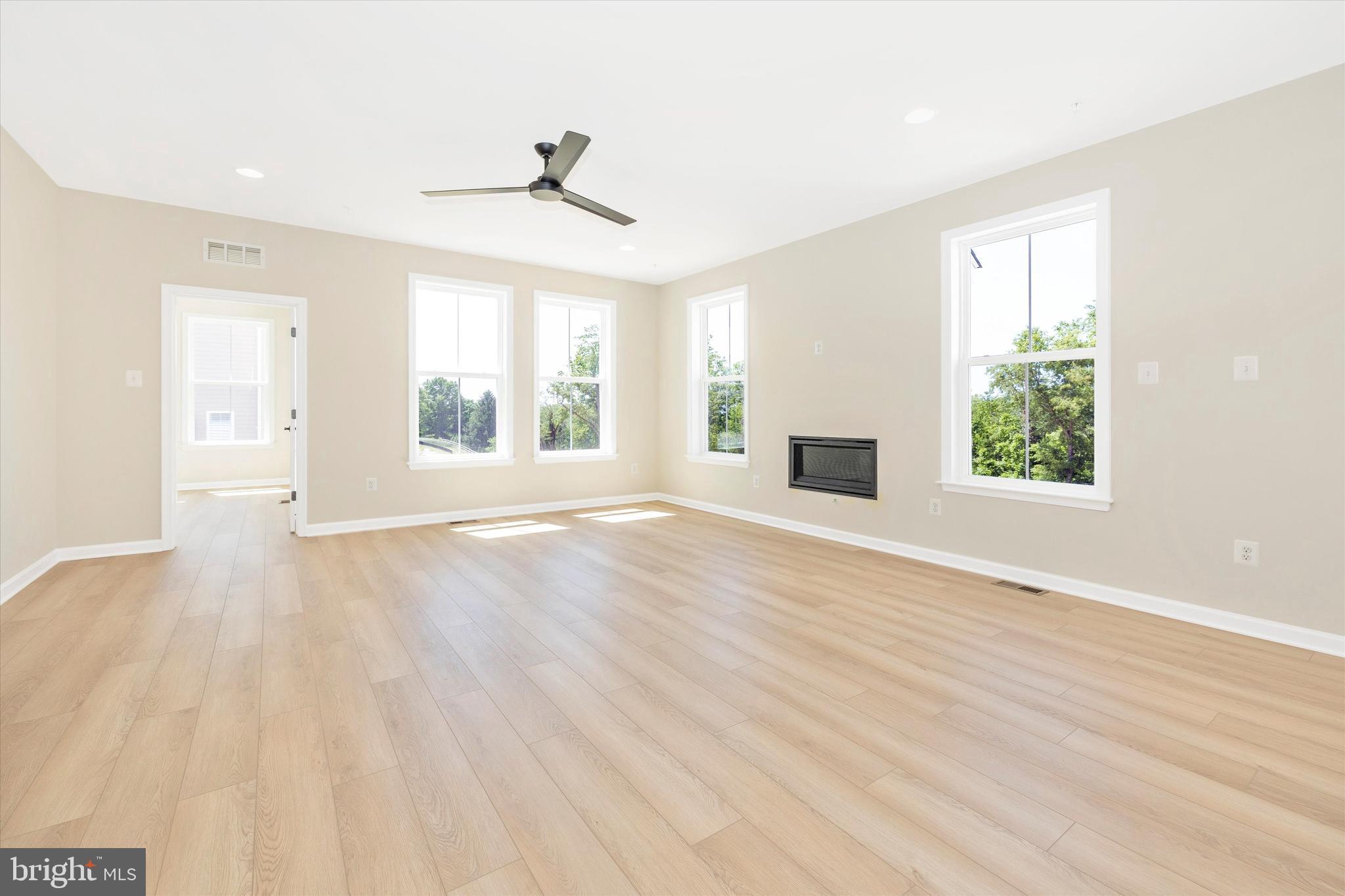 MEADOWRIDGE - Residential