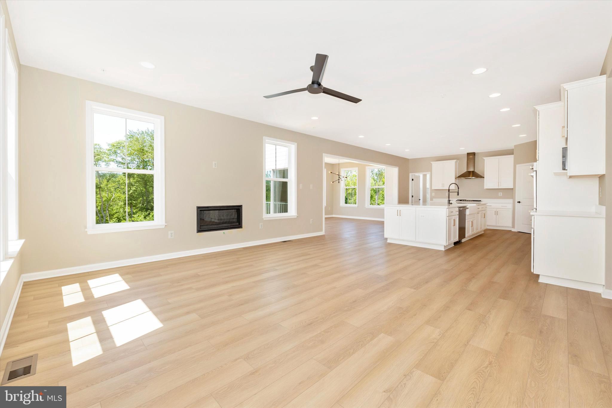 MEADOWRIDGE - Residential