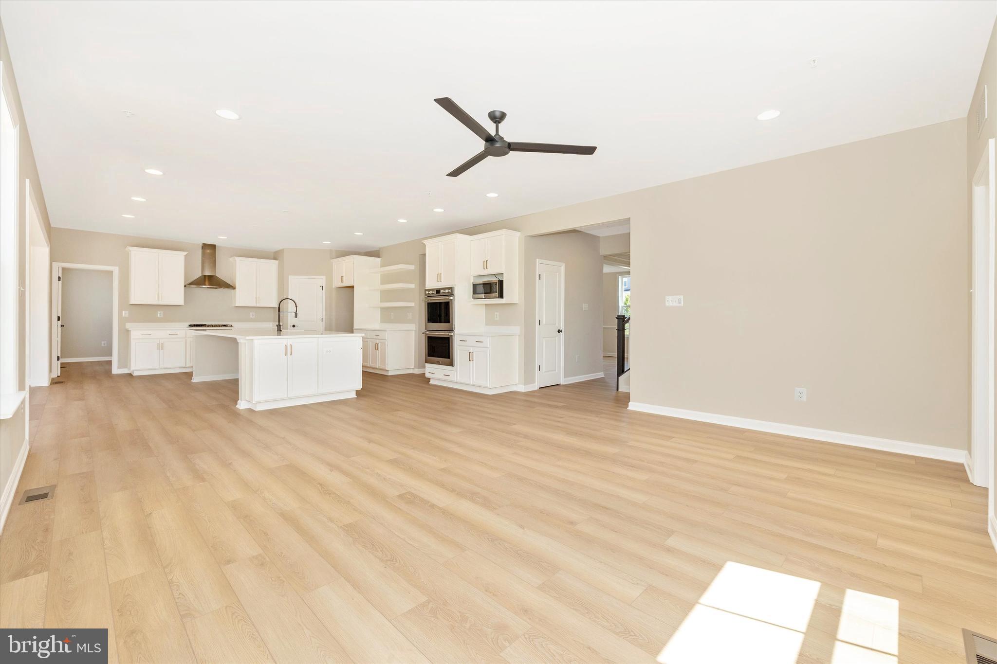 MEADOWRIDGE - Residential