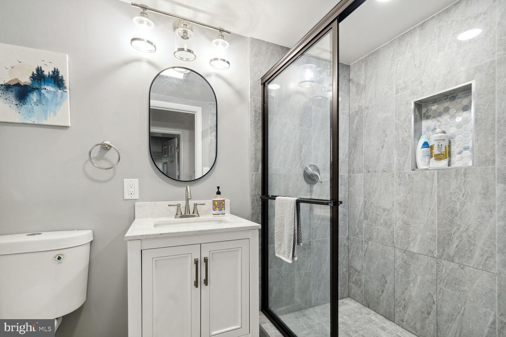 HOLLYWOOD PARK - Residential