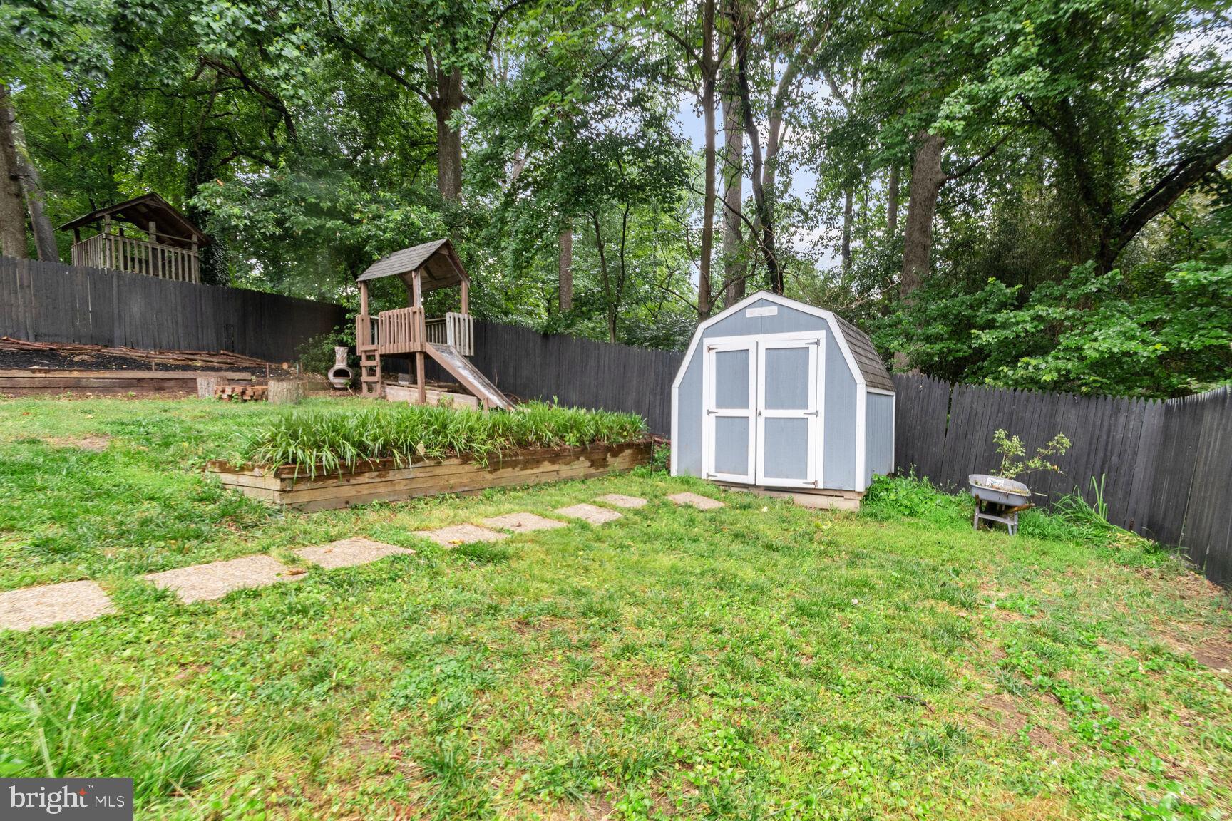 HOLLYWOOD PARK - Residential