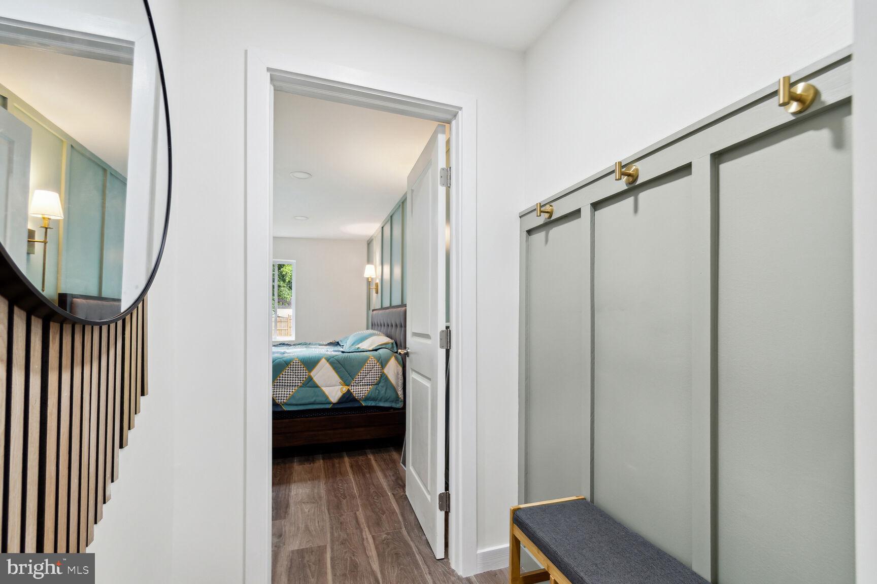 HOLLYWOOD PARK - Residential