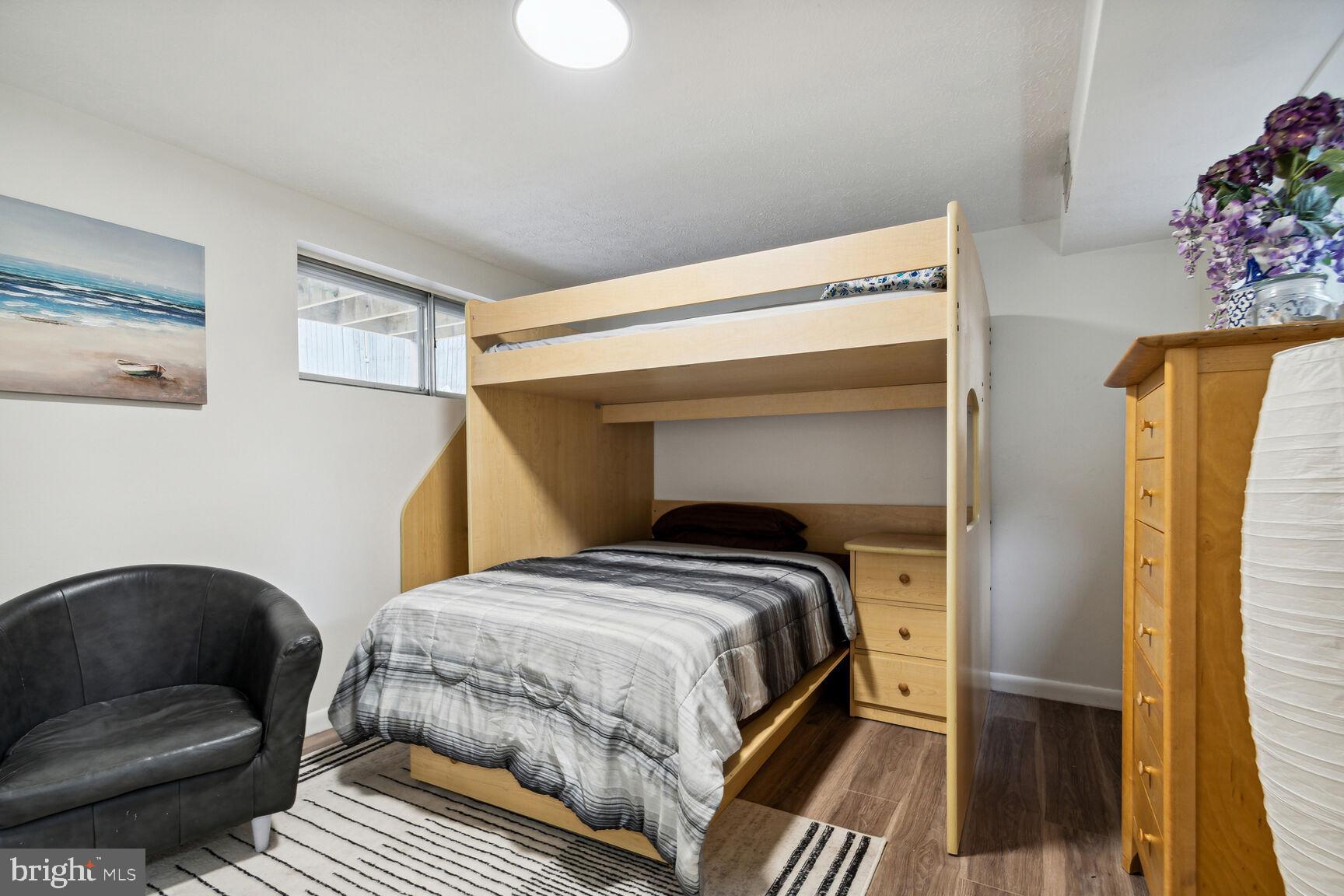 HOLLYWOOD PARK - Residential