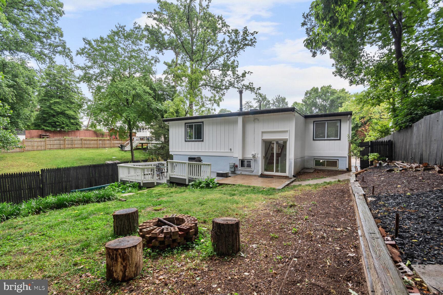 HOLLYWOOD PARK - Residential