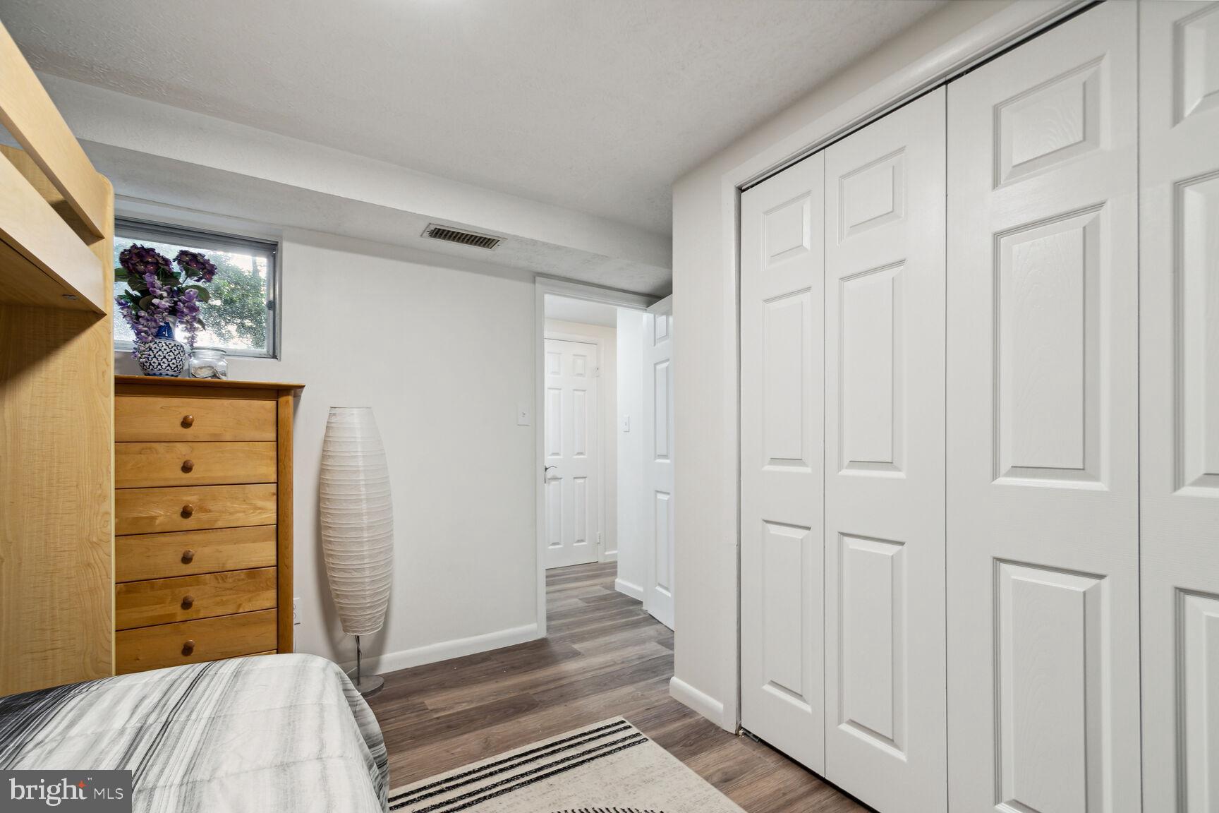 HOLLYWOOD PARK - Residential