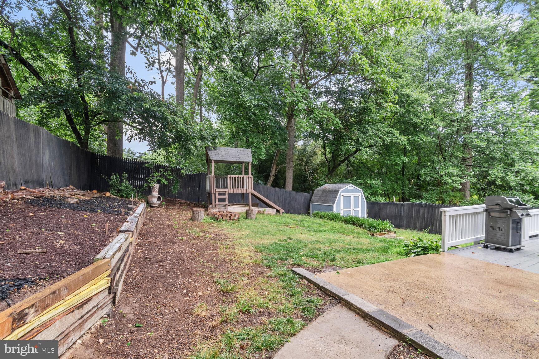 HOLLYWOOD PARK - Residential