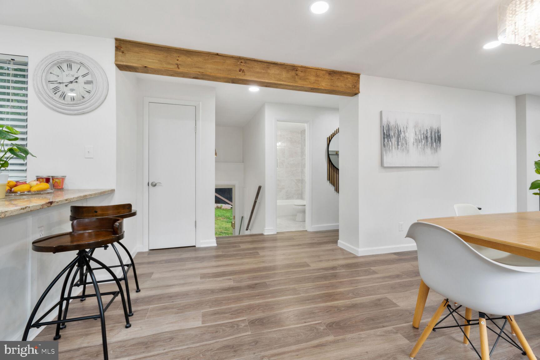 HOLLYWOOD PARK - Residential