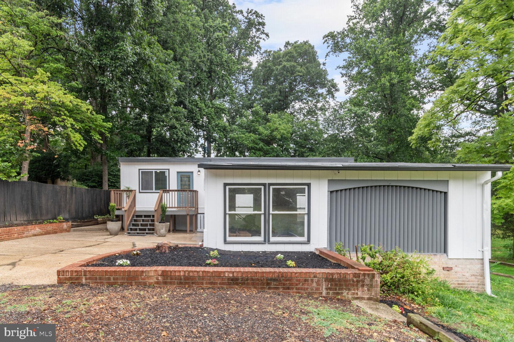 HOLLYWOOD PARK - Residential