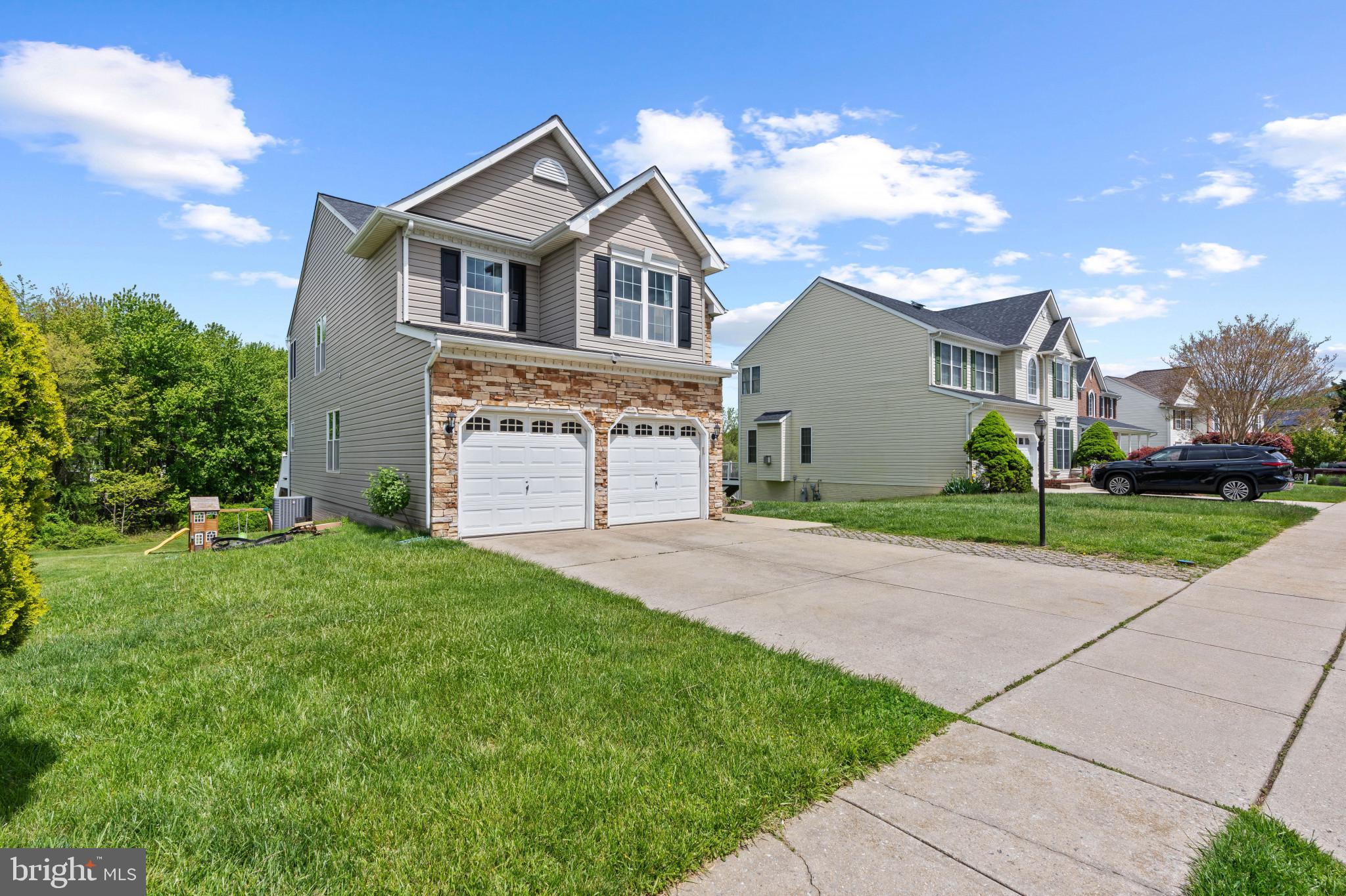 HICKORY OVERLOOK - Residential