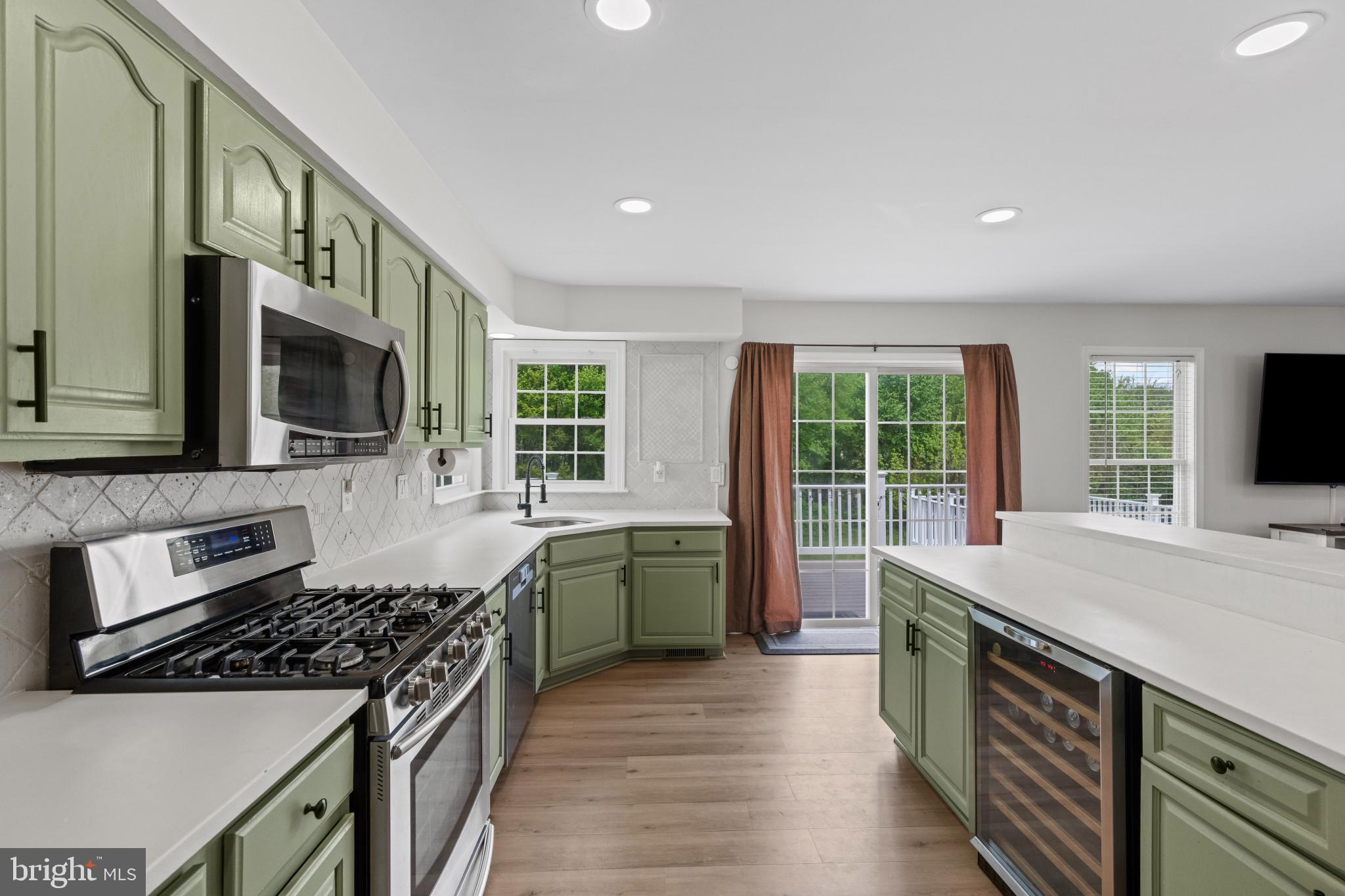 HICKORY OVERLOOK - Residential