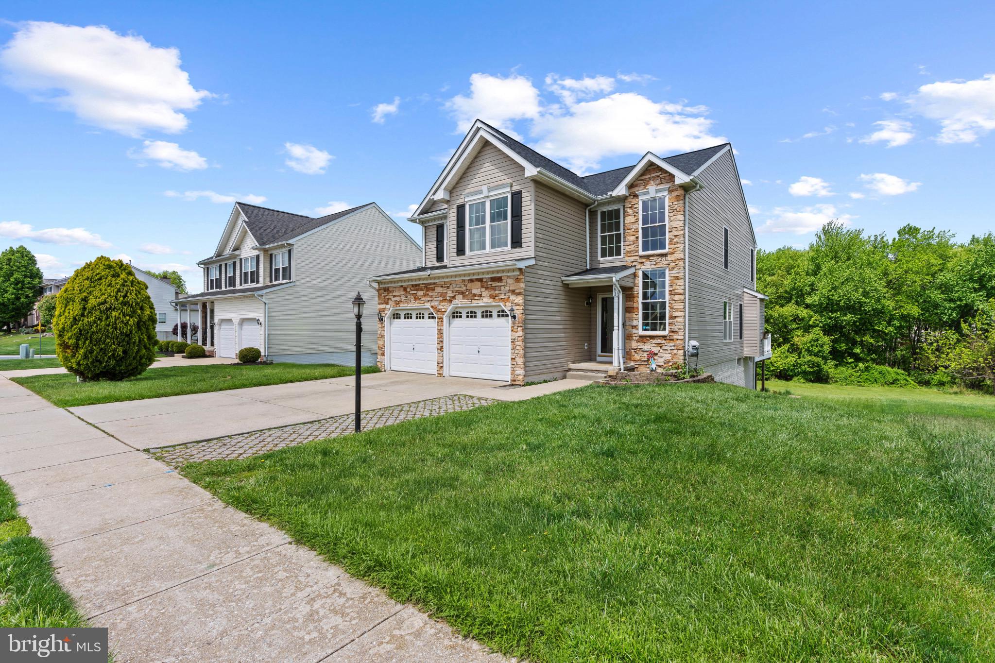 HICKORY OVERLOOK - Residential
