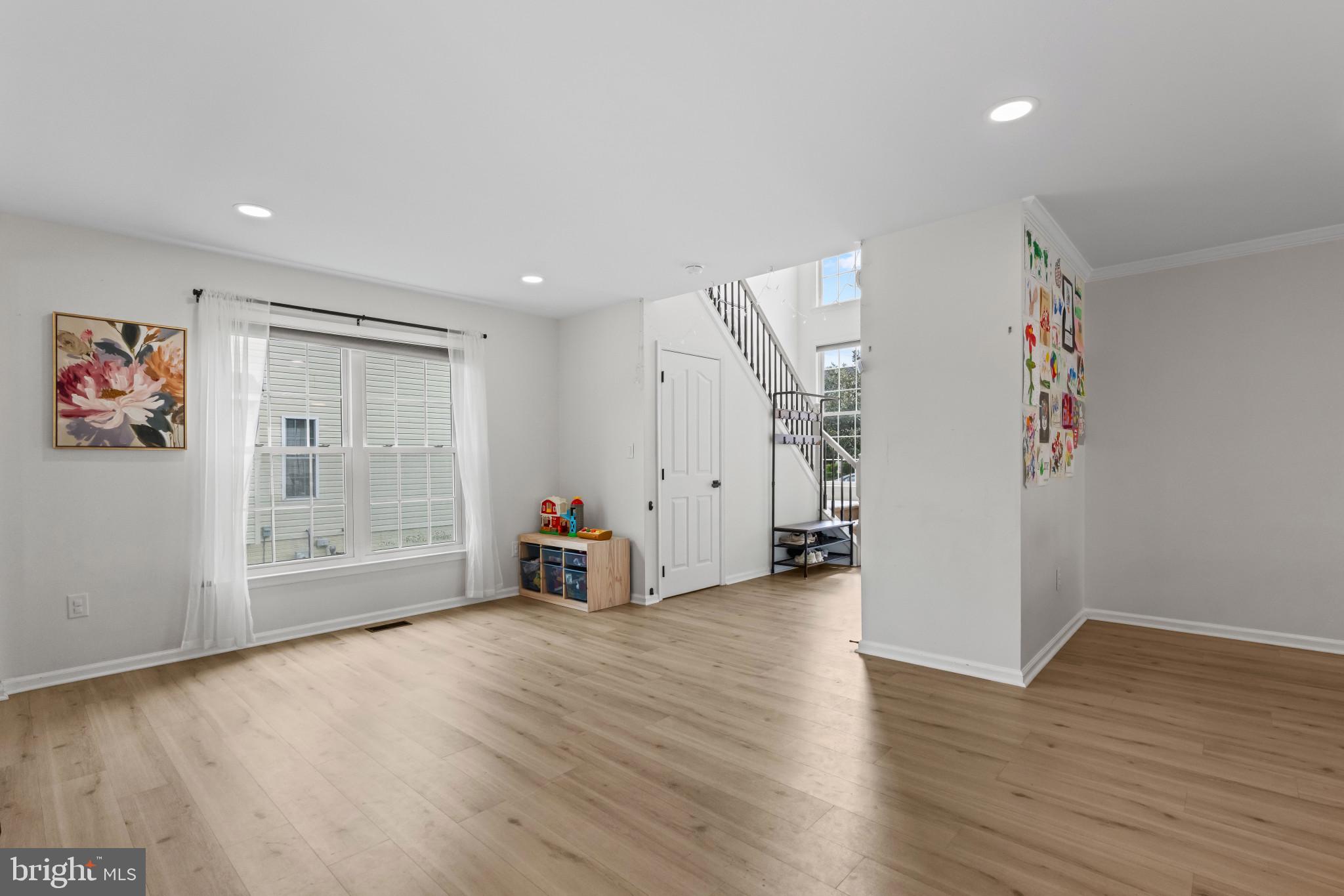 HICKORY OVERLOOK - Residential