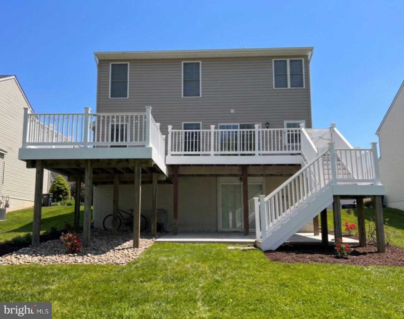 751 HICKORY LIMB CIRCLE