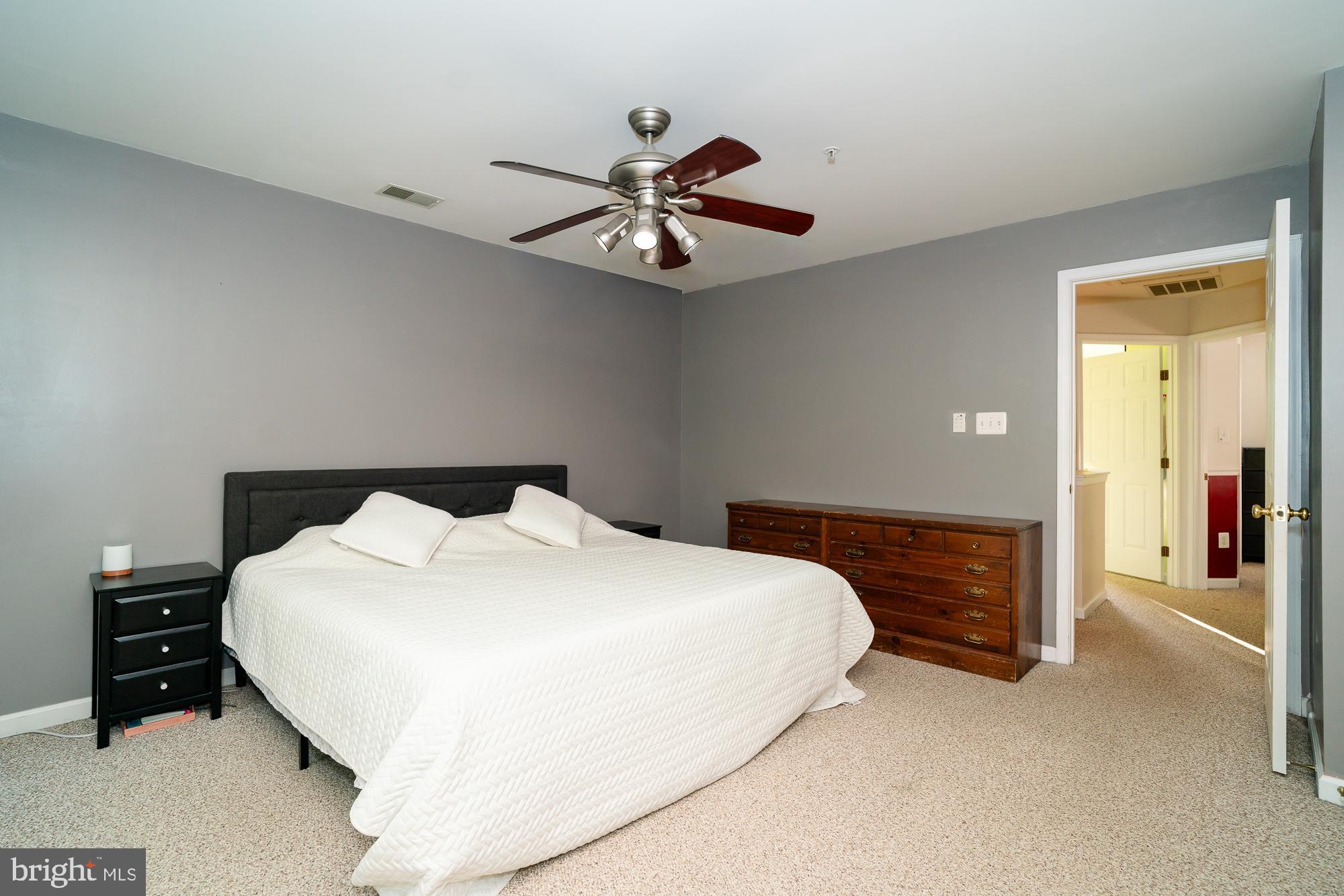 SPRING RIDGE - Residential