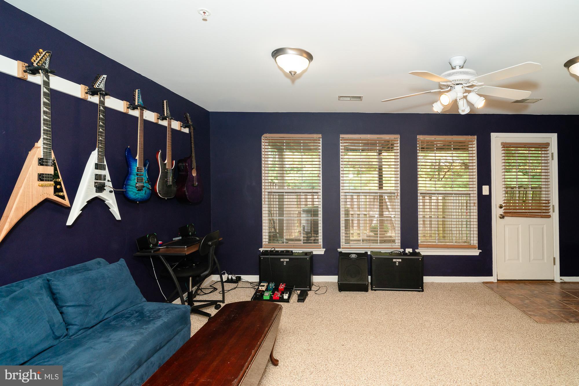 SPRING RIDGE - Residential