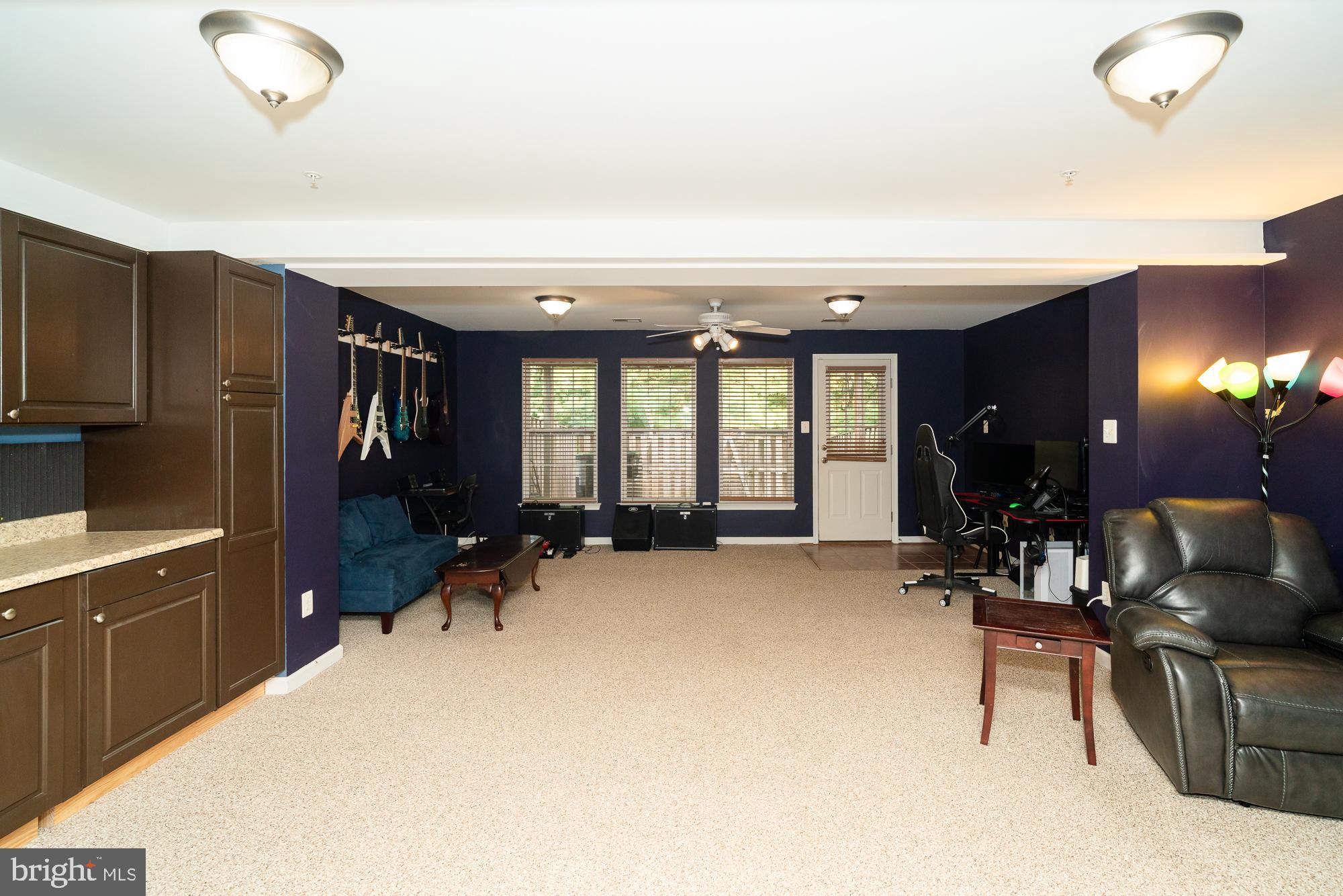 SPRING RIDGE - Residential