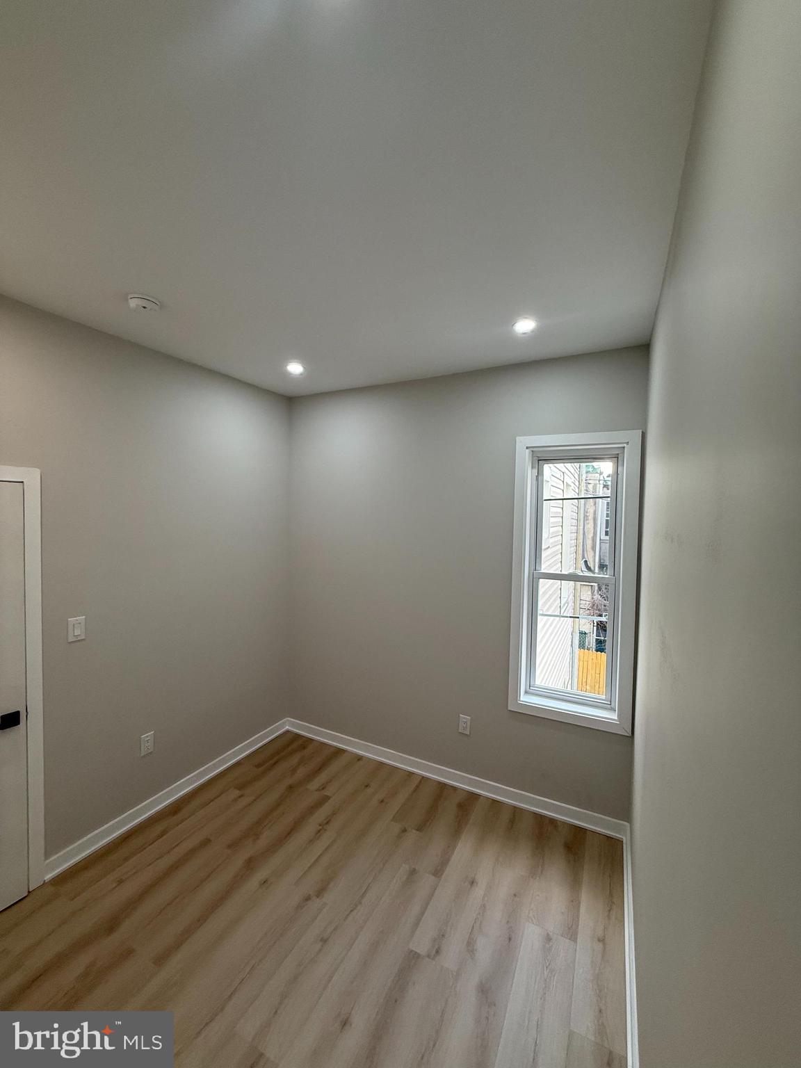 1630 N NEWKIRK STREET