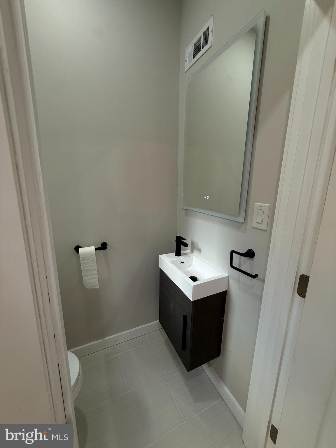 1630 N NEWKIRK STREET