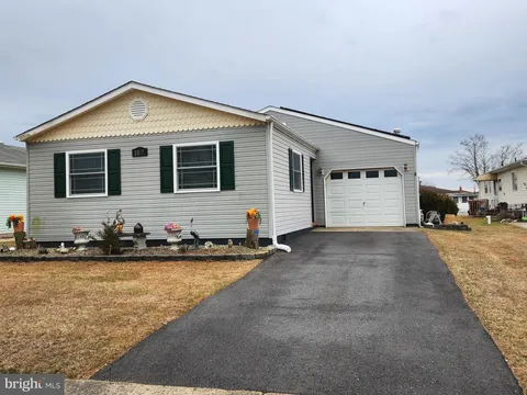 1017 Camino Real Court, Toms River, NJ MLS: NJOC2039314
