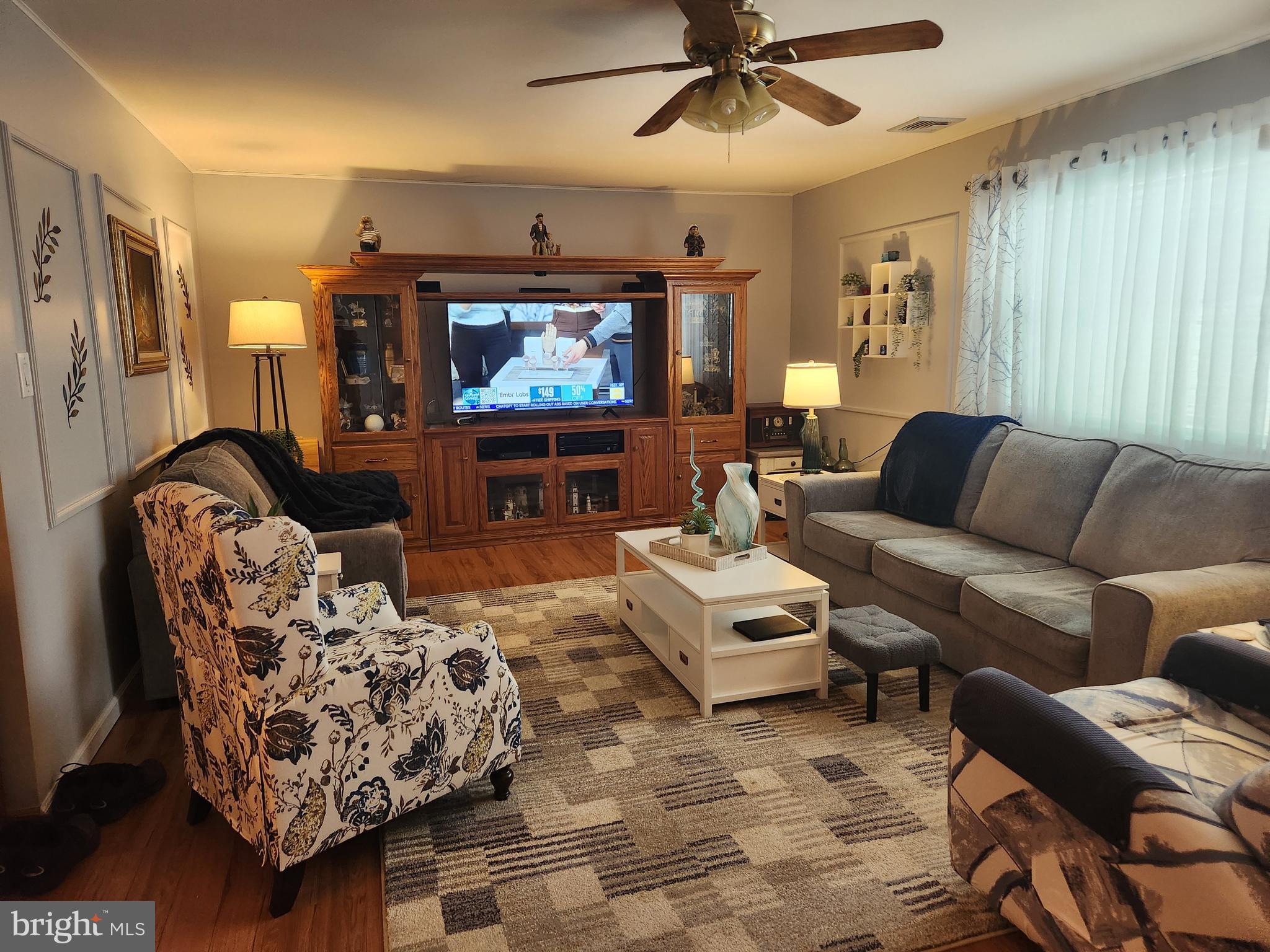 HOLIDAY CITY - CAREFREE - Residential