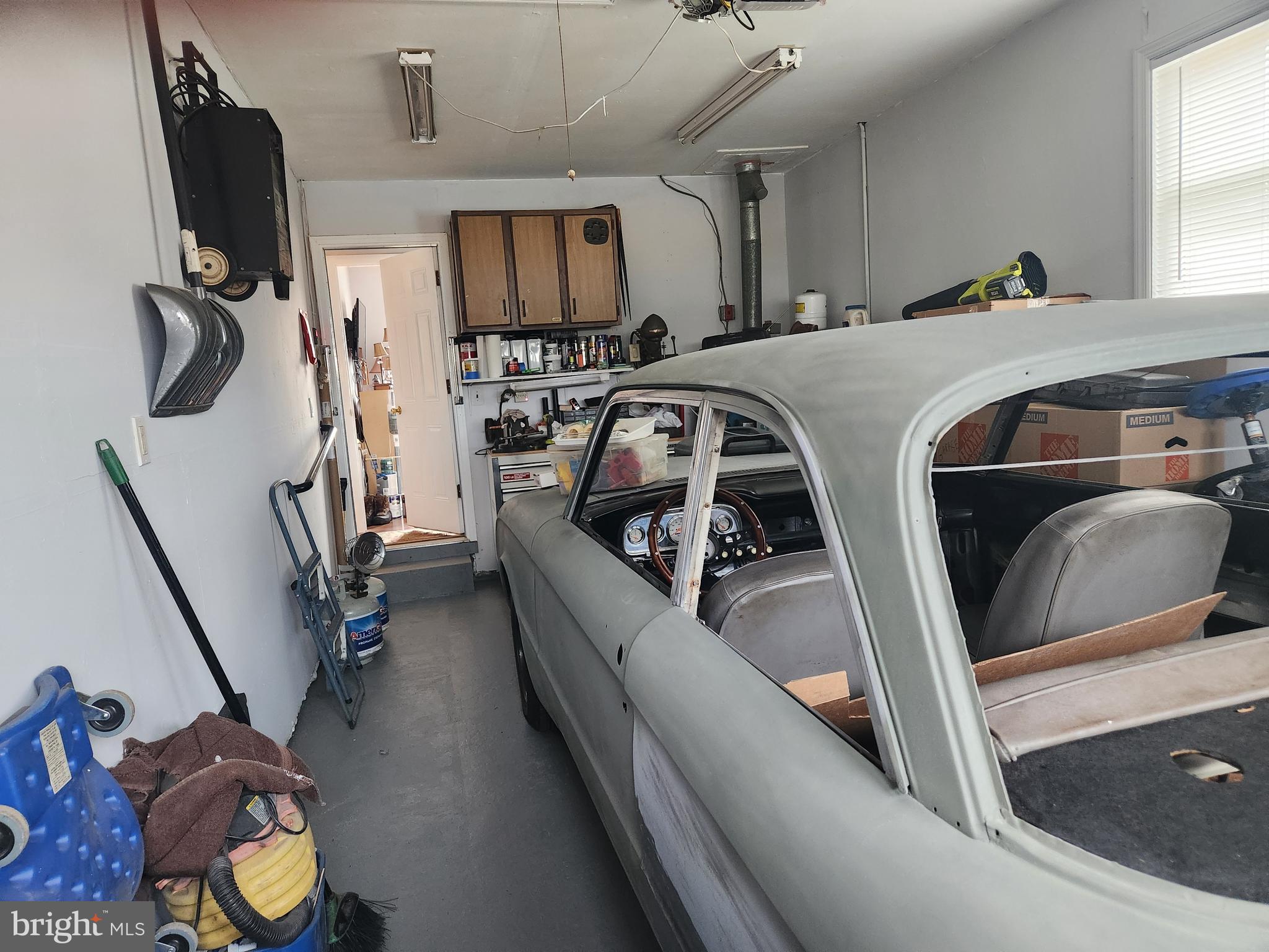 HOLIDAY CITY - CAREFREE - Residential