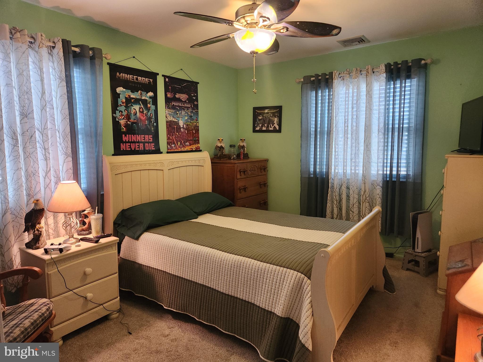 HOLIDAY CITY - CAREFREE - Residential