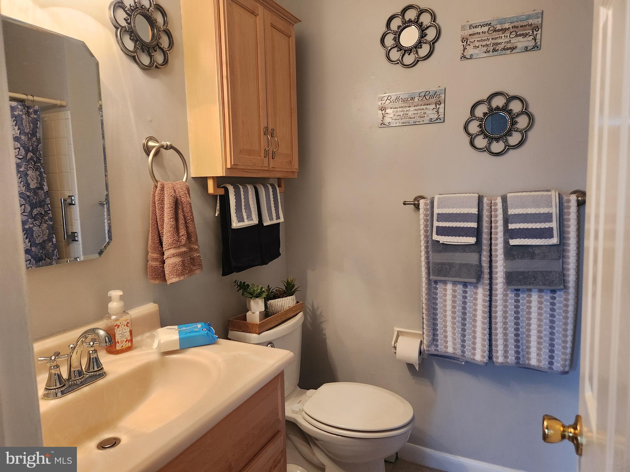 HOLIDAY CITY - CAREFREE - Residential