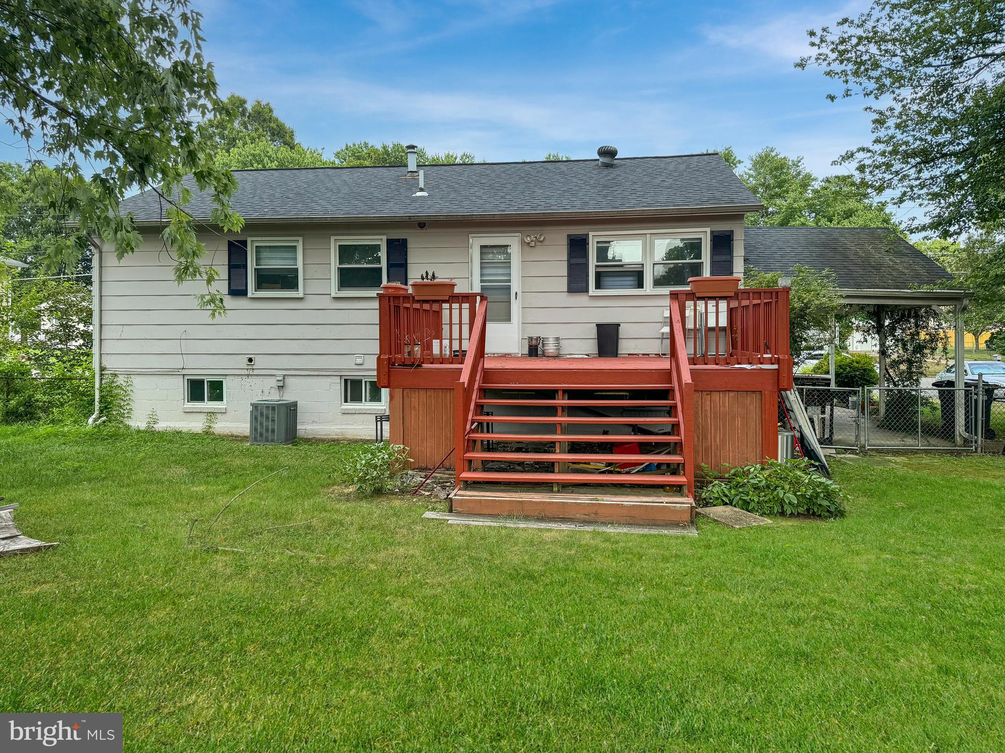 WOODLAWN TERRACE - Residential