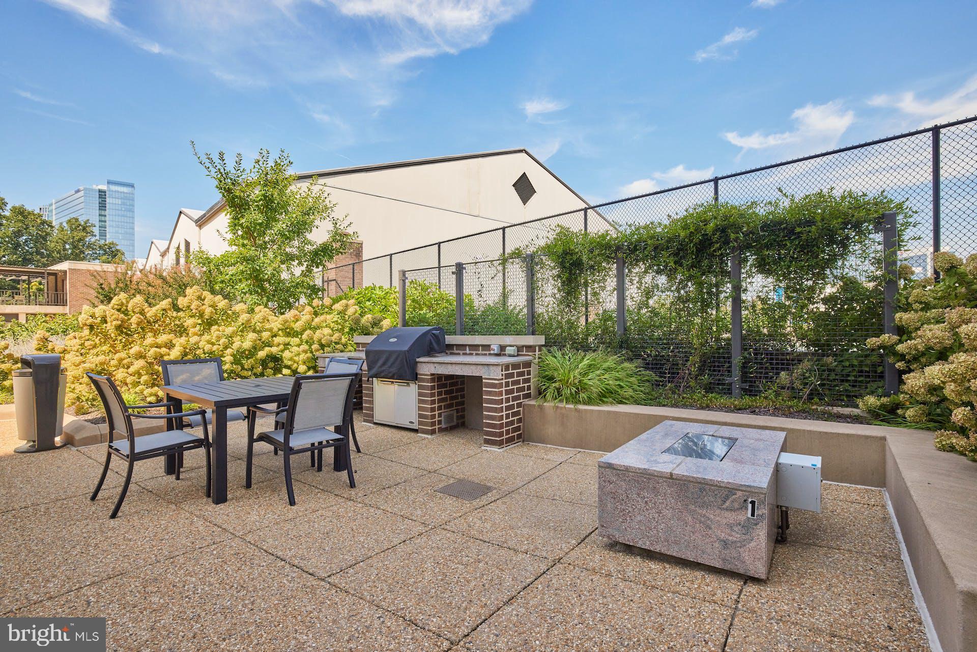 REGENCY AT MCLEAN - Residential