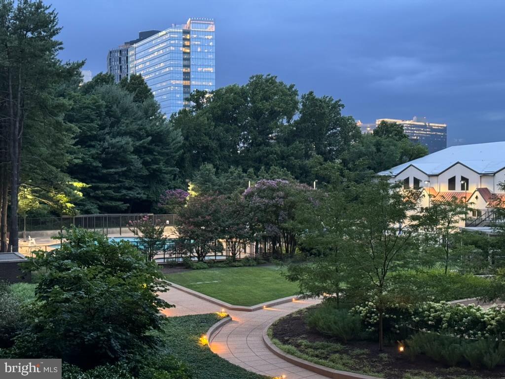 REGENCY AT MCLEAN - Residential