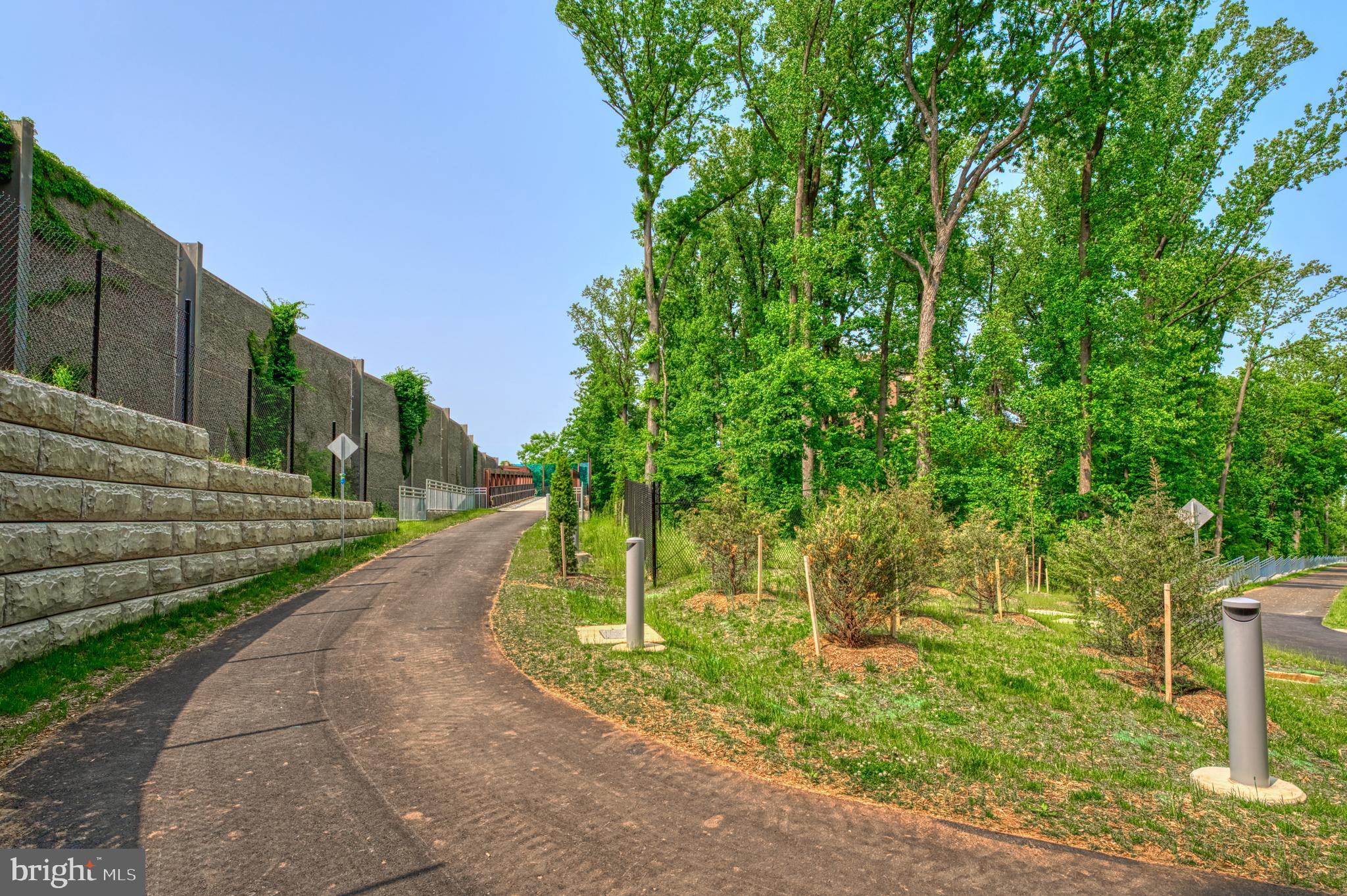 REGENCY AT MCLEAN - Residential