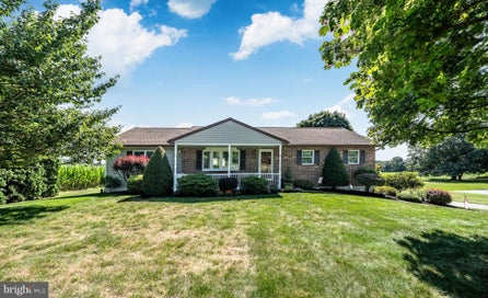 337 ONTELAUNEE DRIVE SHOEMAKERSVILLE PA 19555